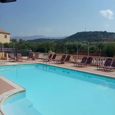 Ionian St&apts Отель типа 
