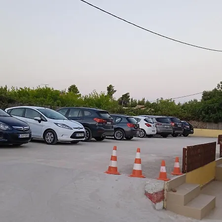 Ionian St&apts Отель типа 